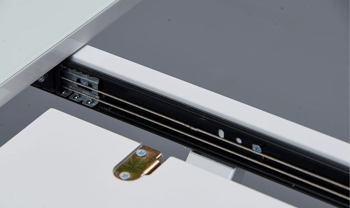 ESF Italia Amarilla 4-Seater Extendable Dining Table Set in White