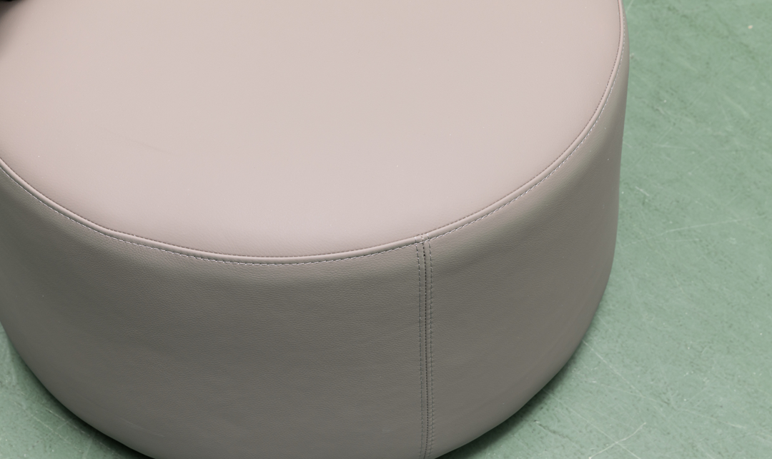 Klaussner Pietra Leather Swivel Chair with Foam Back & Seat Cushion (Brown/Gray)