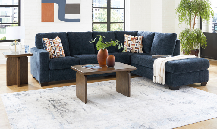 Modern Heritage Fabric Aviemore 2-Piece Sectional with Chaise