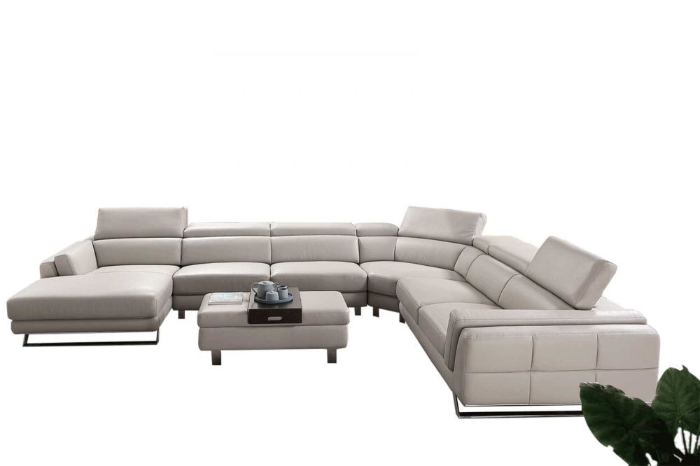Astrea 6-Pieces U-Shape Sectional in Leather with Chaise