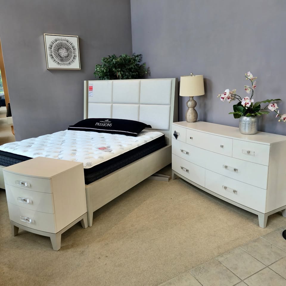 Bernhardt Axiom King Bed, Dresser & Nightstand