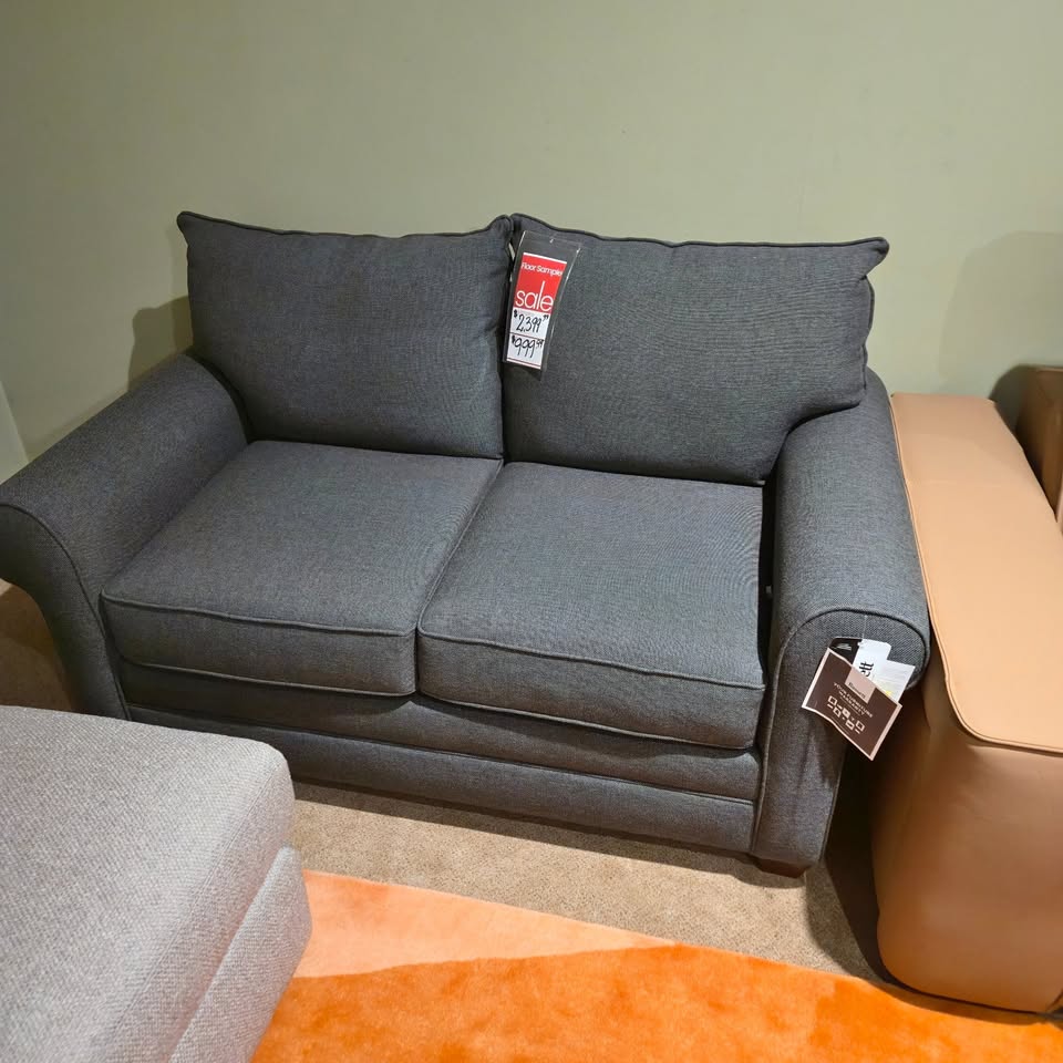 Bassett Loveseat