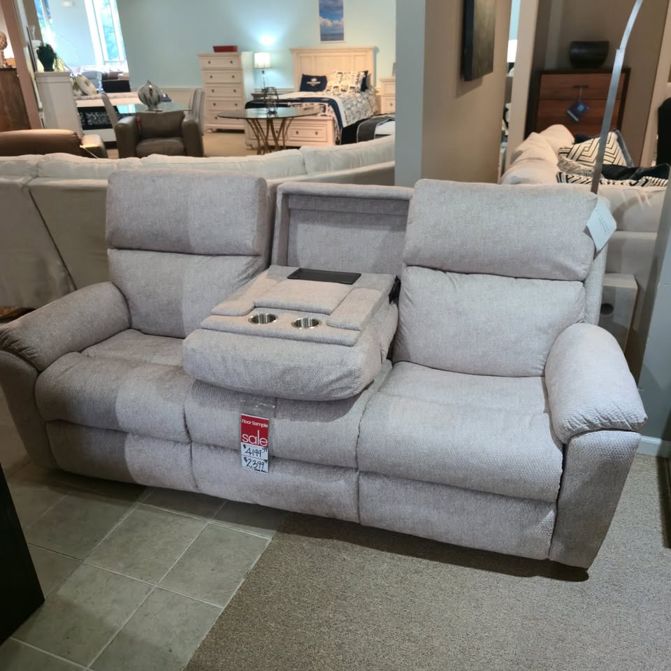 Flexsteel Porter Dual Reclining Sofa w/ Drop Down Table, Adj. Lumber & Adj. Headrest