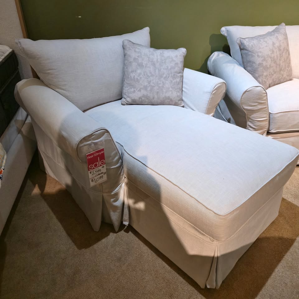 Four Seasons Slipcover Downblend Chaise
