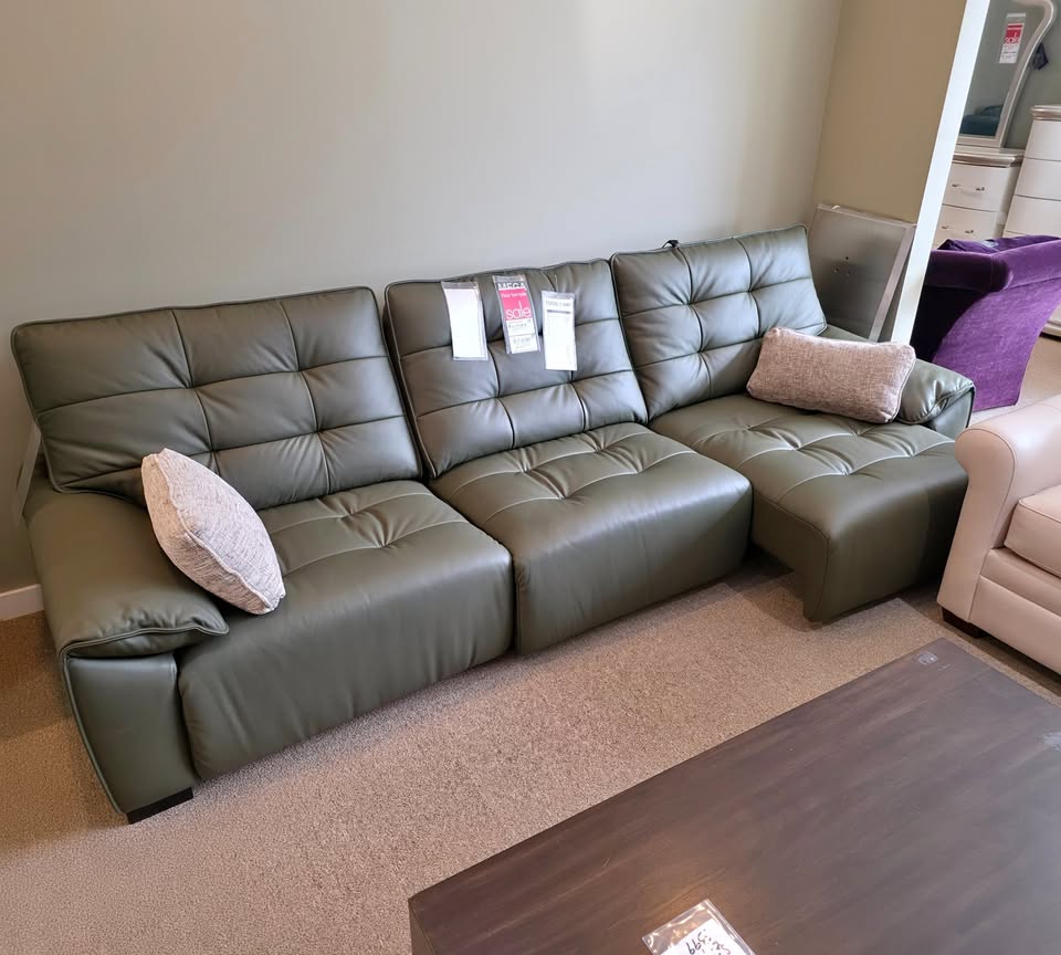 Klaussner Impluso Power Sliding Lounge Sofa 100% Leather