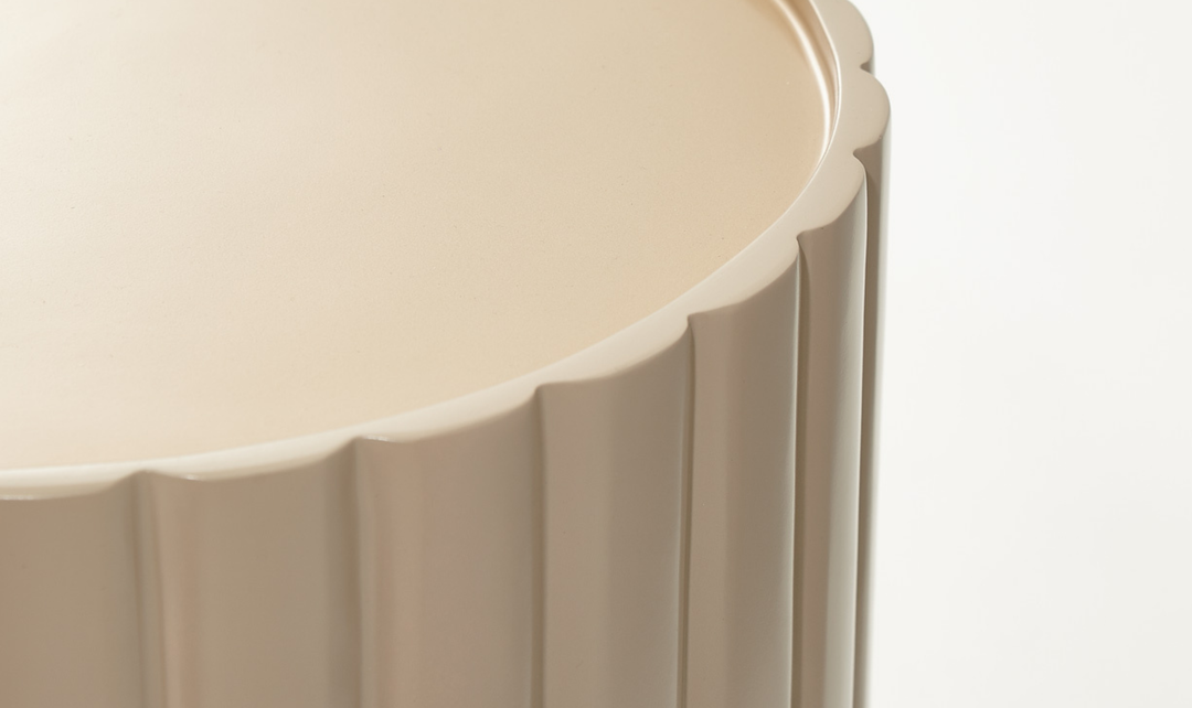 Aico Furniture Malibu Crest Round Chairside Table