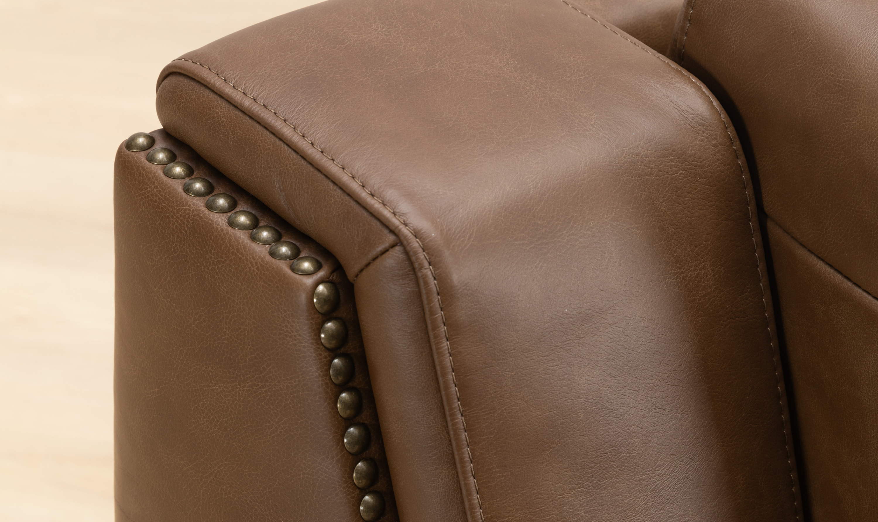 Alaves Italian Leather Queen Sleeper Sofa - Luxury Overnight Collection-Jennifer Furniture