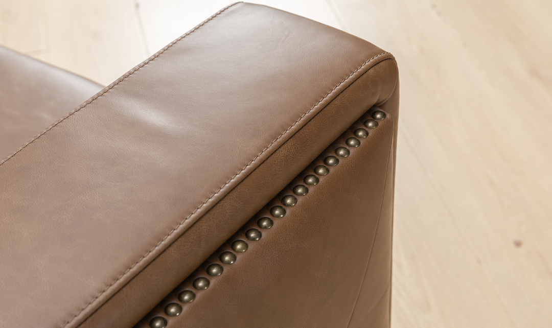 Alaves Italian Leather Queen Sleeper Sofa - Luxury Overnight Collection-Jennifer Furniture