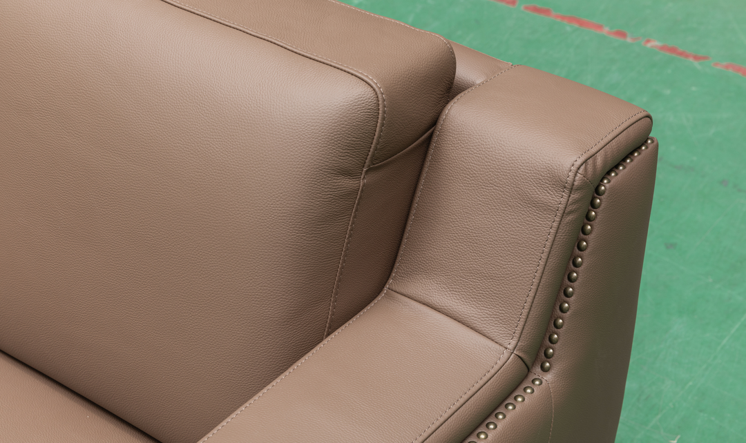 Klaussner Alaves Italian Leather Queen Sleeper Sofa - Luxury Overnight Collection