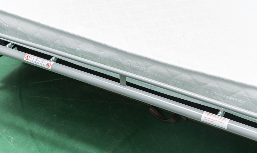 Klaussner Alaves Italian Leather Queen Sleeper Sofa - Luxury Overnight Collection