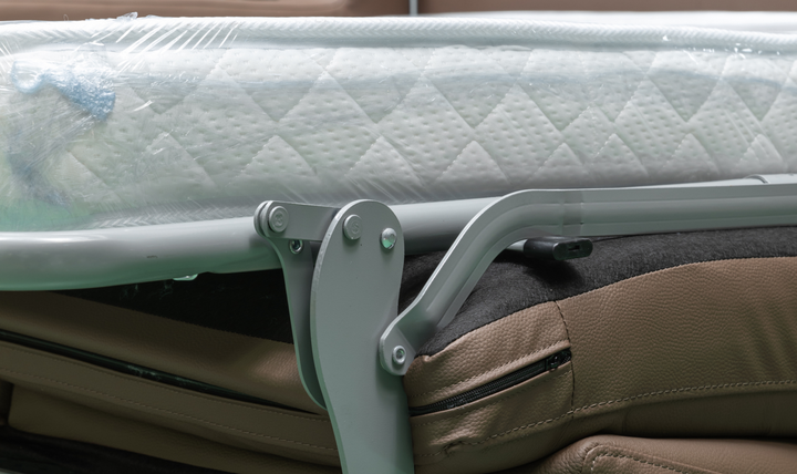 Klaussner Alaves Italian Leather Queen Sleeper Sofa - Luxury Overnight Collection