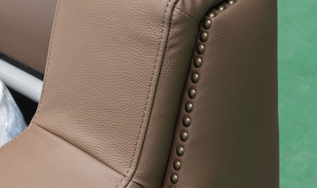 Klaussner Alaves Italian Leather Queen Sleeper Sofa - Luxury Overnight Collection