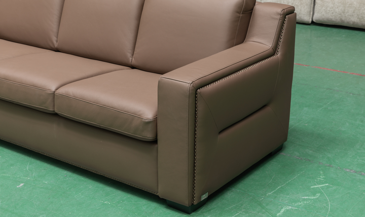 Klaussner Alaves Italian Leather Queen Sleeper Sofa - Luxury Overnight Collection