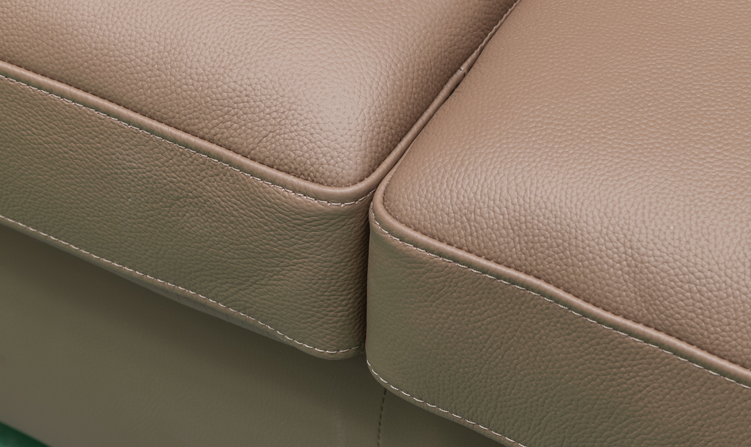 Klaussner Alaves Italian Leather Queen Sleeper Sofa - Luxury Overnight Collection