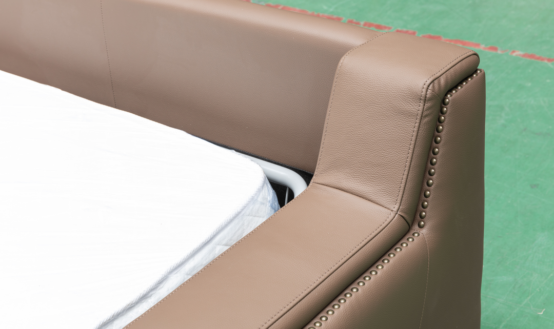 Klaussner Alaves Italian Leather Queen Sleeper Sofa - Luxury Overnight Collection