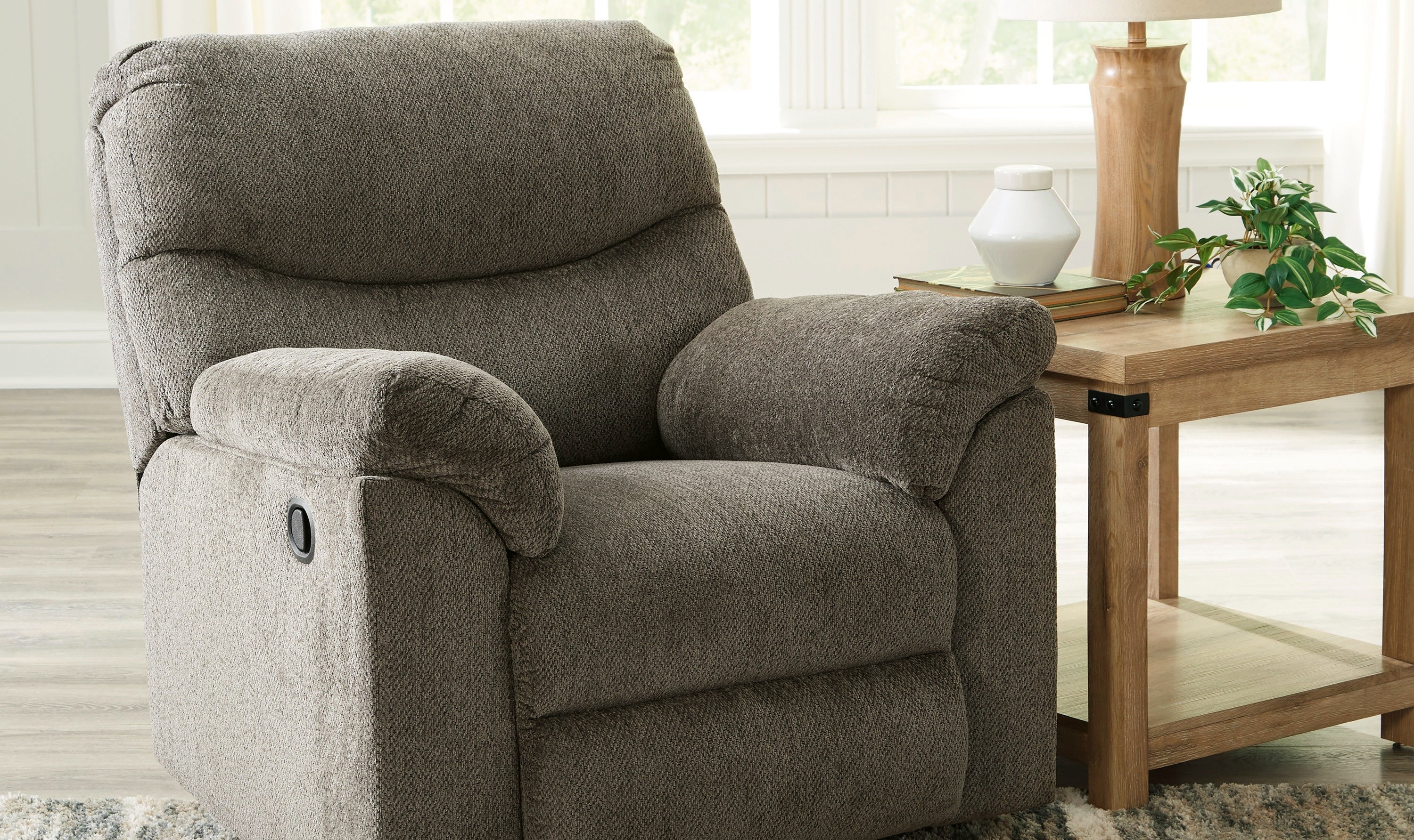 Alphons Gentle Rocking Motion Recliner-Jeniffer Furniture