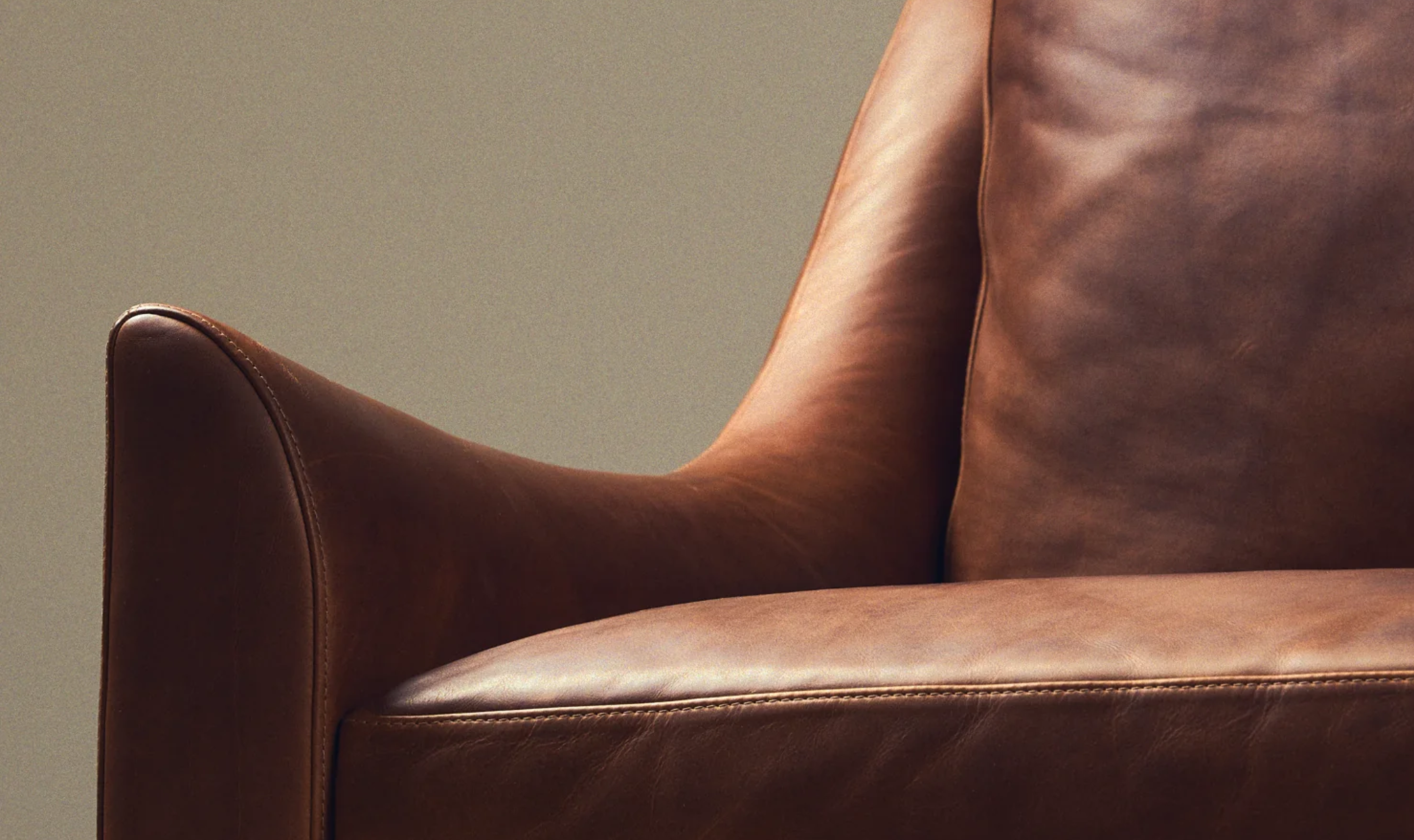 American Leather Hollis Comfort Sleeper With  Slope Arms - Jennifer Furniture