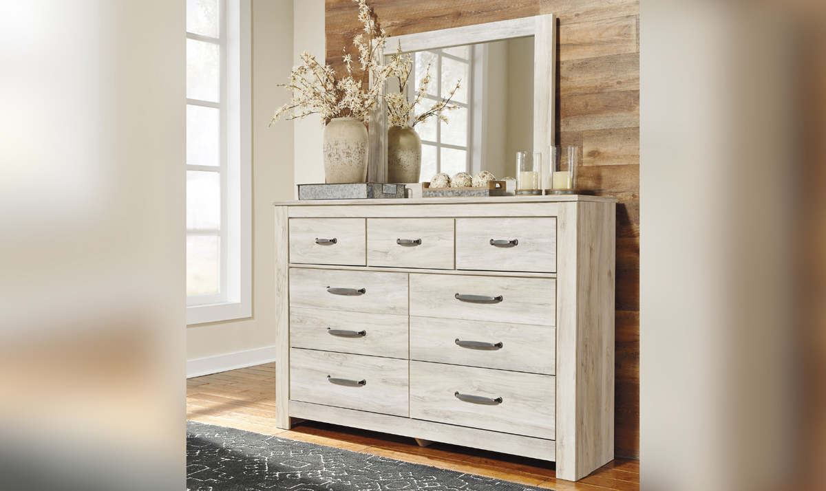 Modern Heritage Bellaby 7 Drawer Bedroom Dresser in Whitewash ...