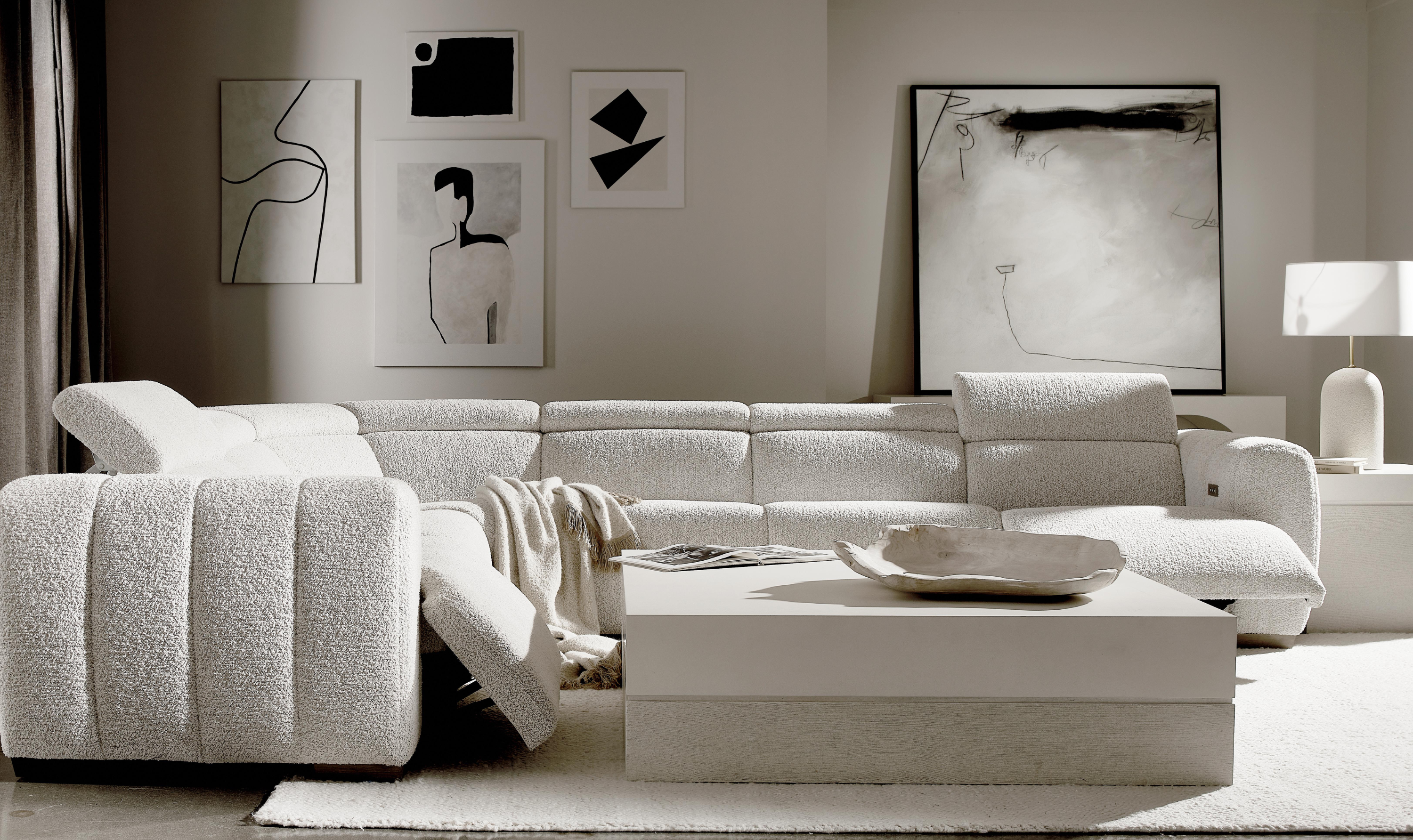 Bernhardt Aldo 4-Piece Power Motion Sectional in Light Gray