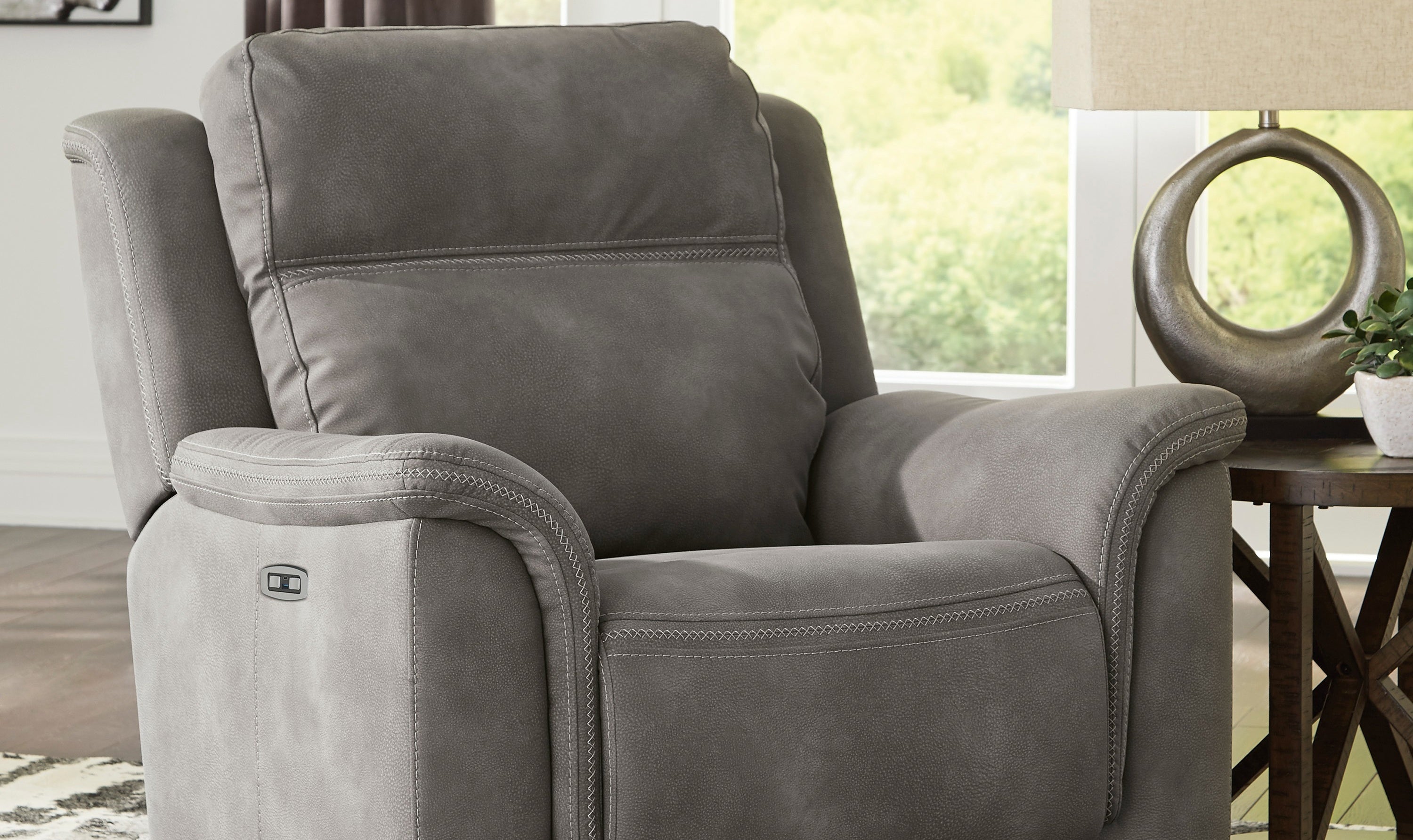 Brandon Power Recliner Chair with Adjustable Headrest & USB Port-Jennifer Furniture