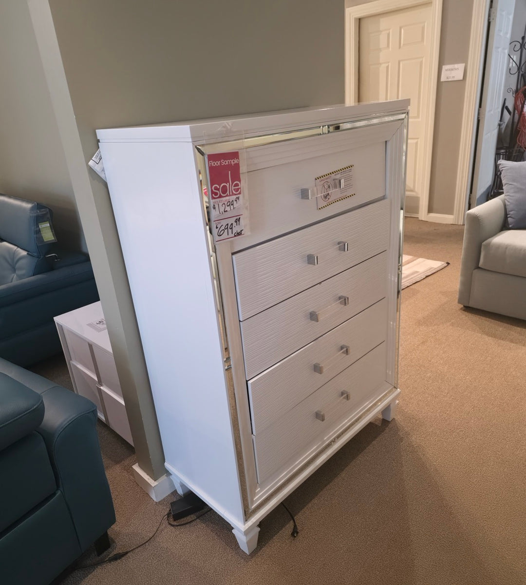 Home Elegance Chest