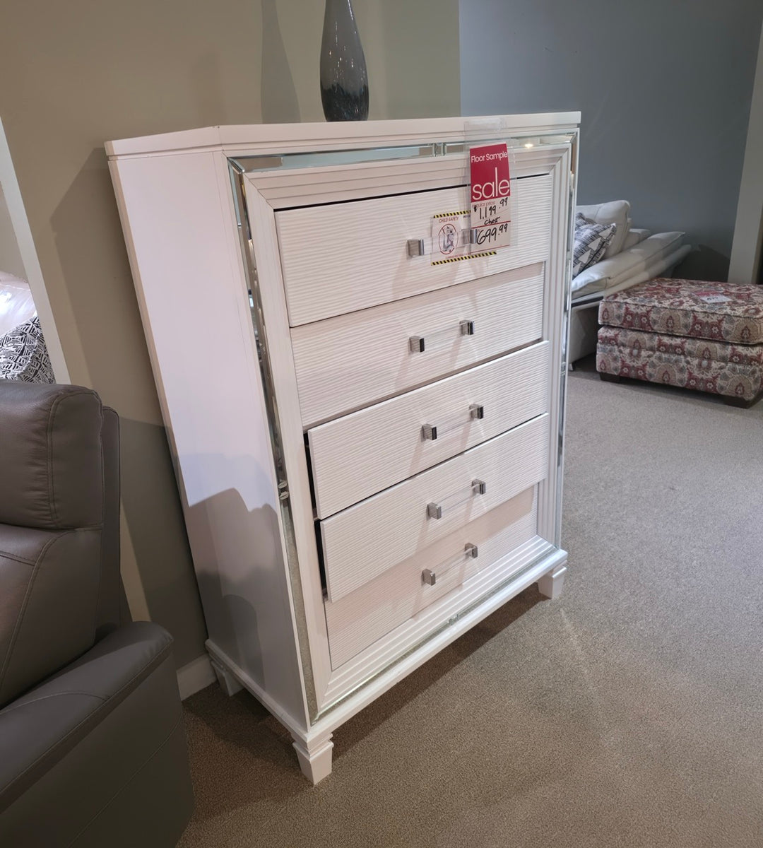 Home Elegance Chest