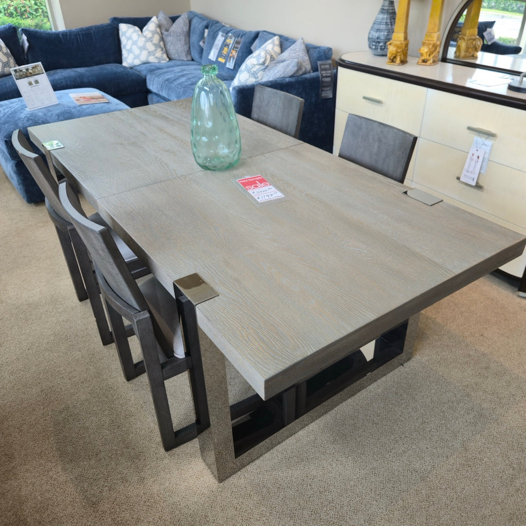 Universal Furniture Dining Table w/ 4 Chairs