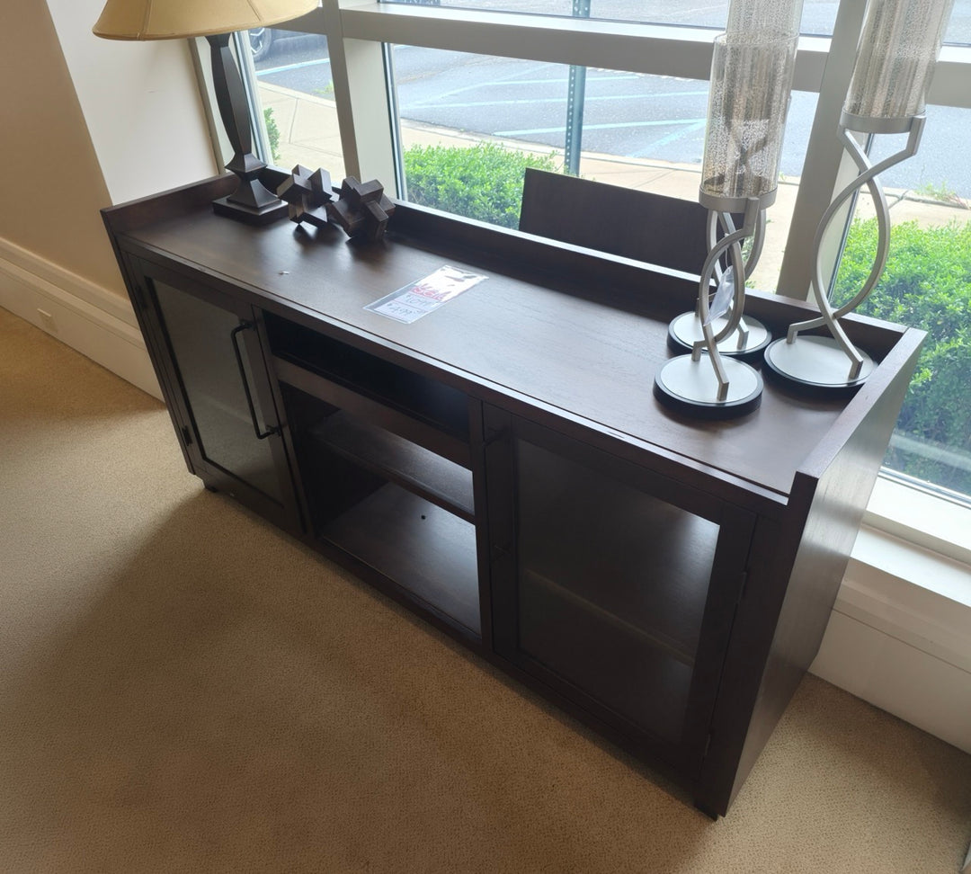 Modern Heritage Tv Stand
