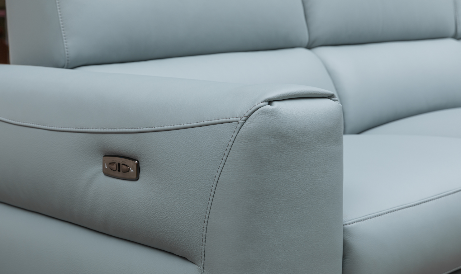 Klaussner Milano 3-Seater Leather Blue Power Recliner Sectional Sofa with USB Port