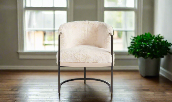 Universal Furniture Alpine Valley Polyester Accent Chair in  Cream