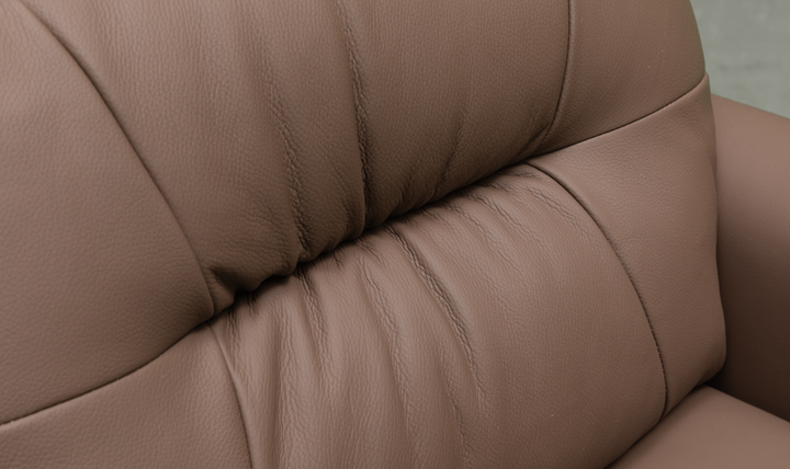 Klaussner Pivota Swivel Chair