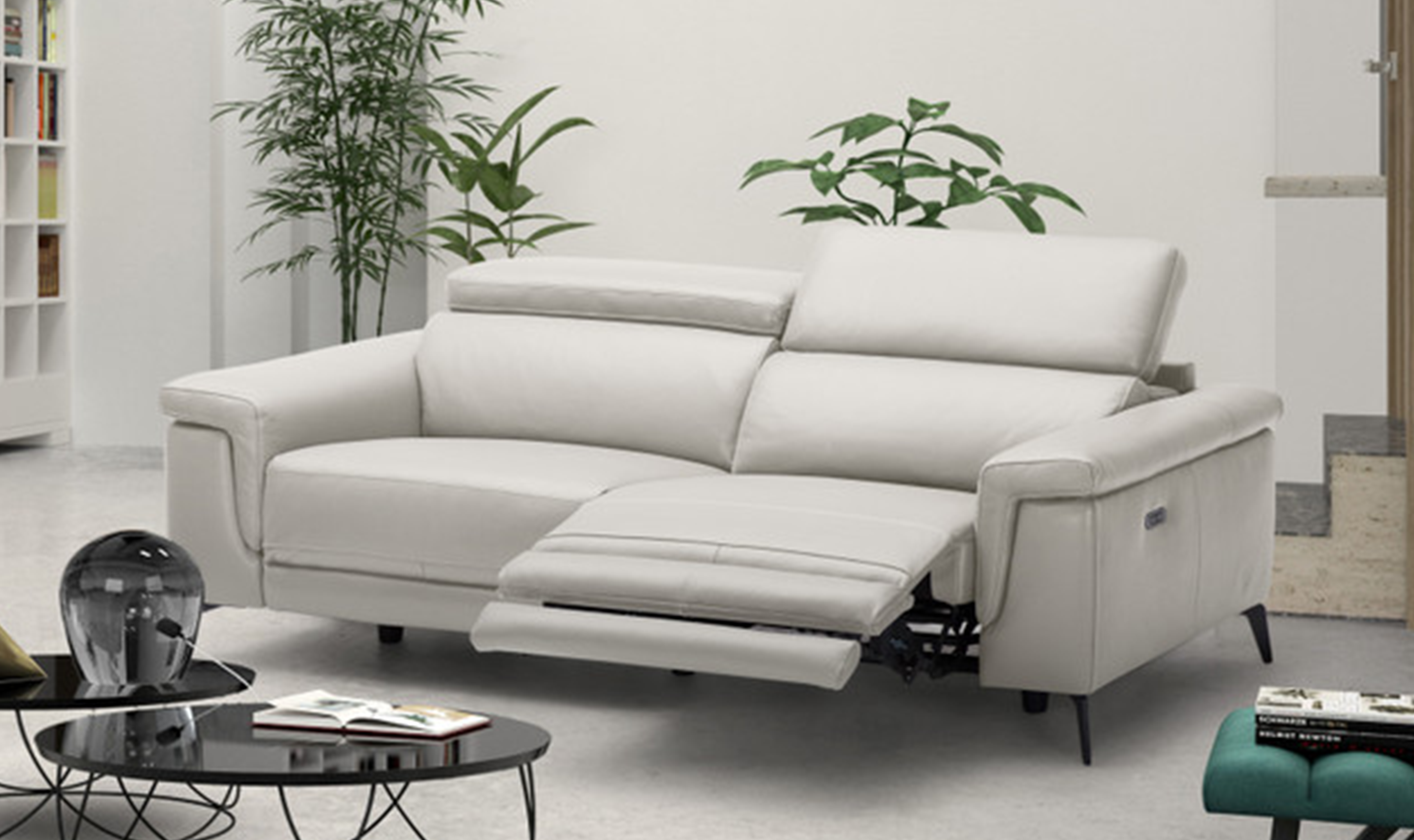 Gio Italia Hendrix Leather Power Recliner Living Room Set