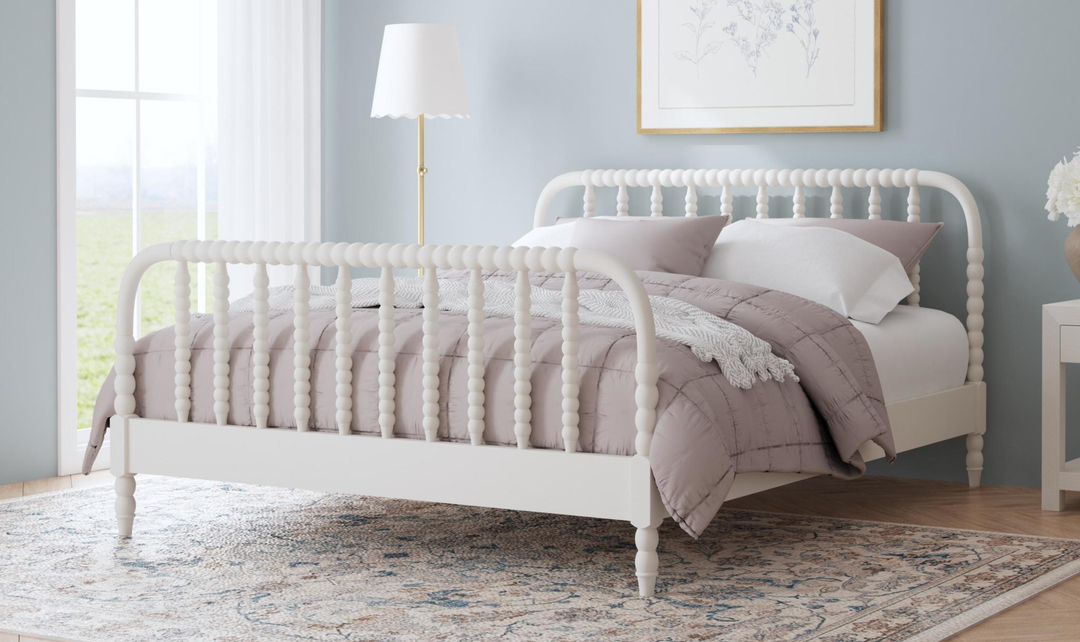 Homestyles Spindle Wooden Bed