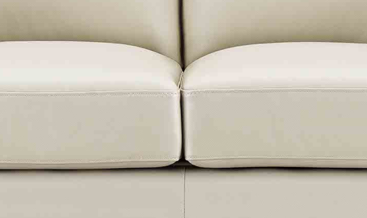 Hydeline Dawn Leather Upholstered Loveseat With Zip Cover