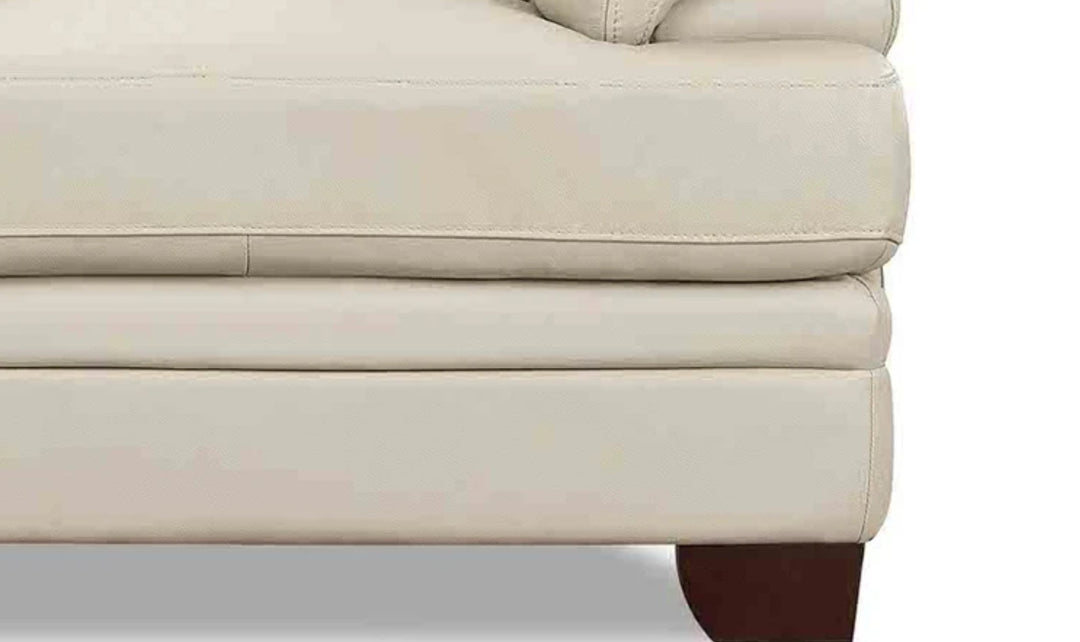 Hydeline Luxor Leather Loveseat With Cushioned Arms