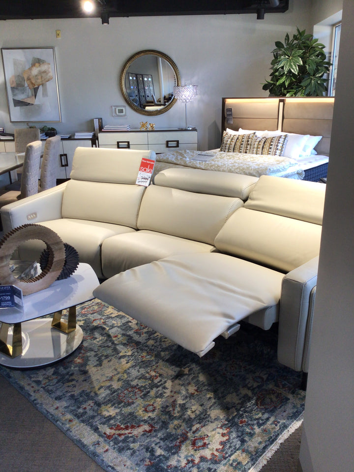 Athos Sectional