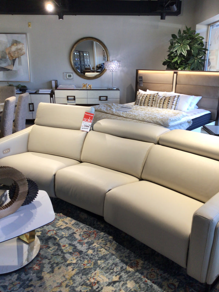 Athos Sectional