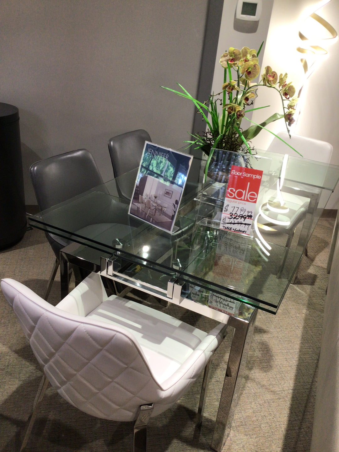Table and 4 or 6 Chairs