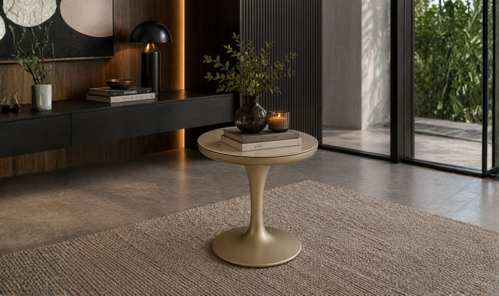 Jennifer Italia Linea End Table