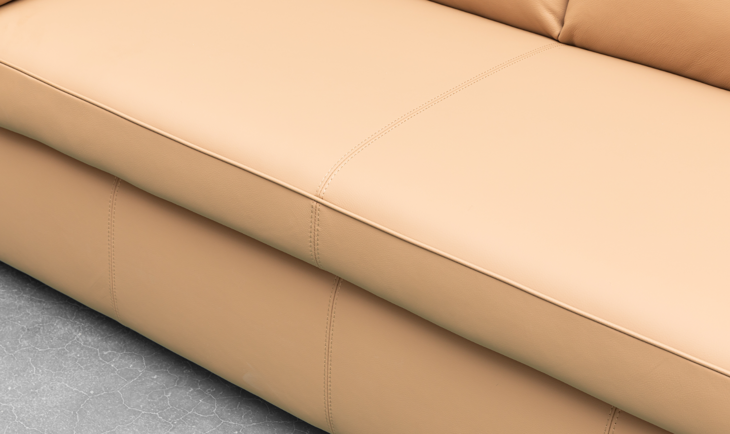 Jennifer Smart 2-Seater Leather Queen Sleeper Sofa