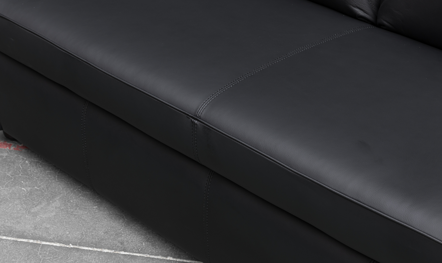 Jennifer Smart 2-Seater Leather Queen Sleeper Sofa