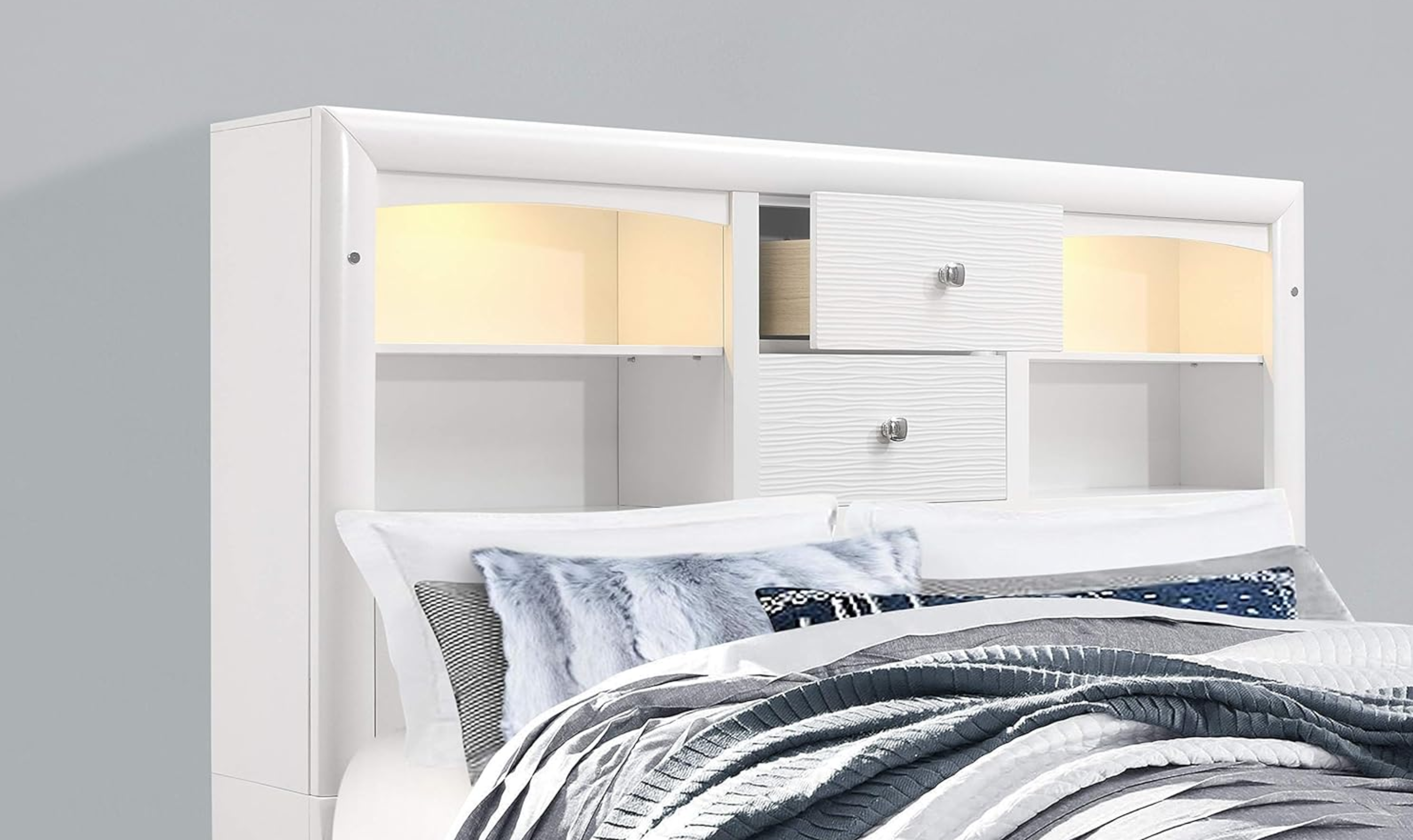 Jordyn Bed
