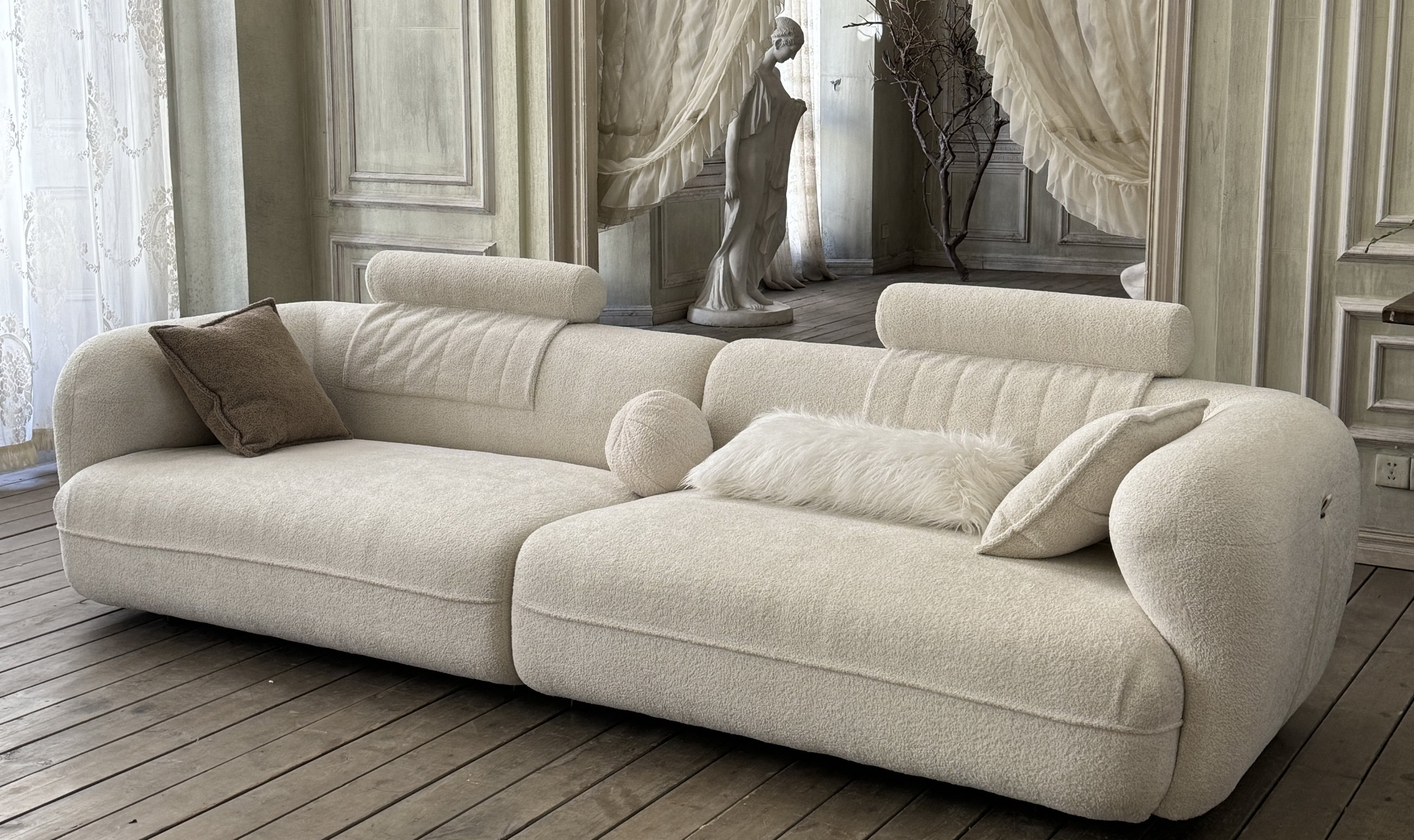 Klaussner Accordo Cream White Fabric Sofa with Curved Arms