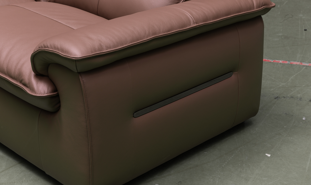Klaussner Velisse Stationary Leather Loveseat with  S-spring Seats