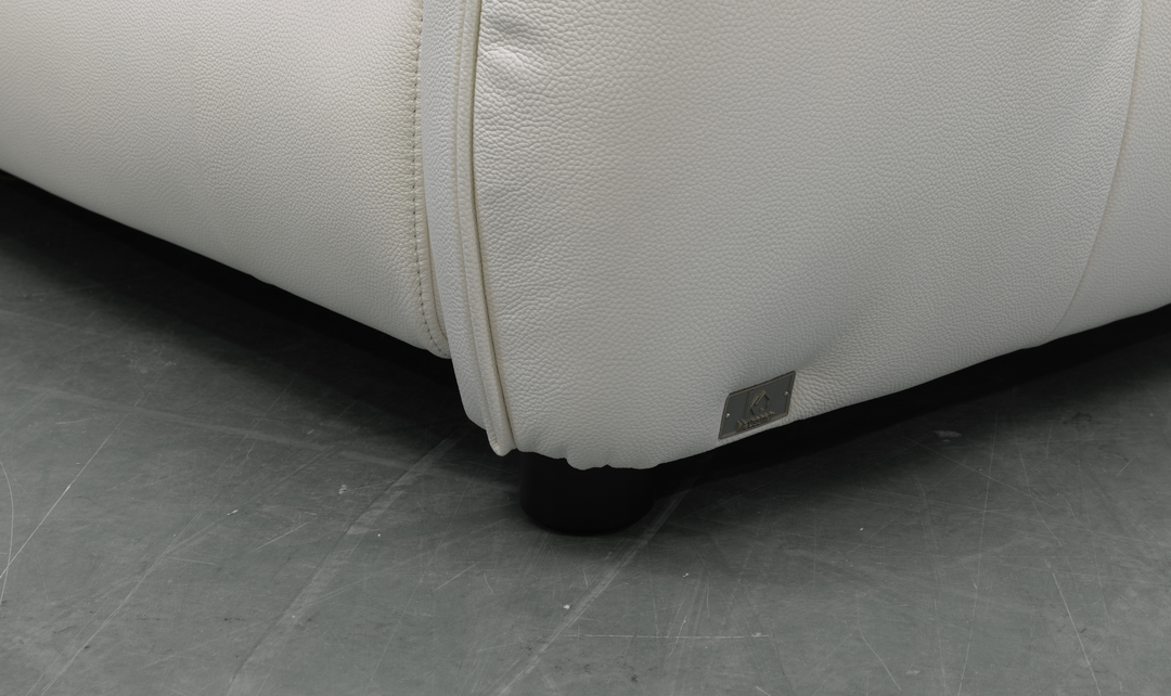 Klaussner Bravino Leather Double Power Reclining Living Room Set