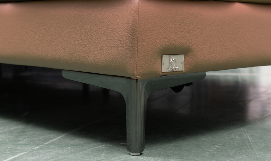 Klaussner Altavero Stationery Sofa With Deep Seating & Adjustable Headrest