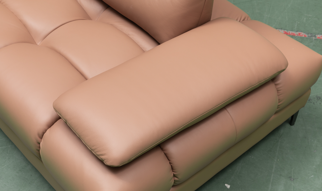 Klaussner Altavero Stationery Sofa With Deep Seating & Adjustable Headrest