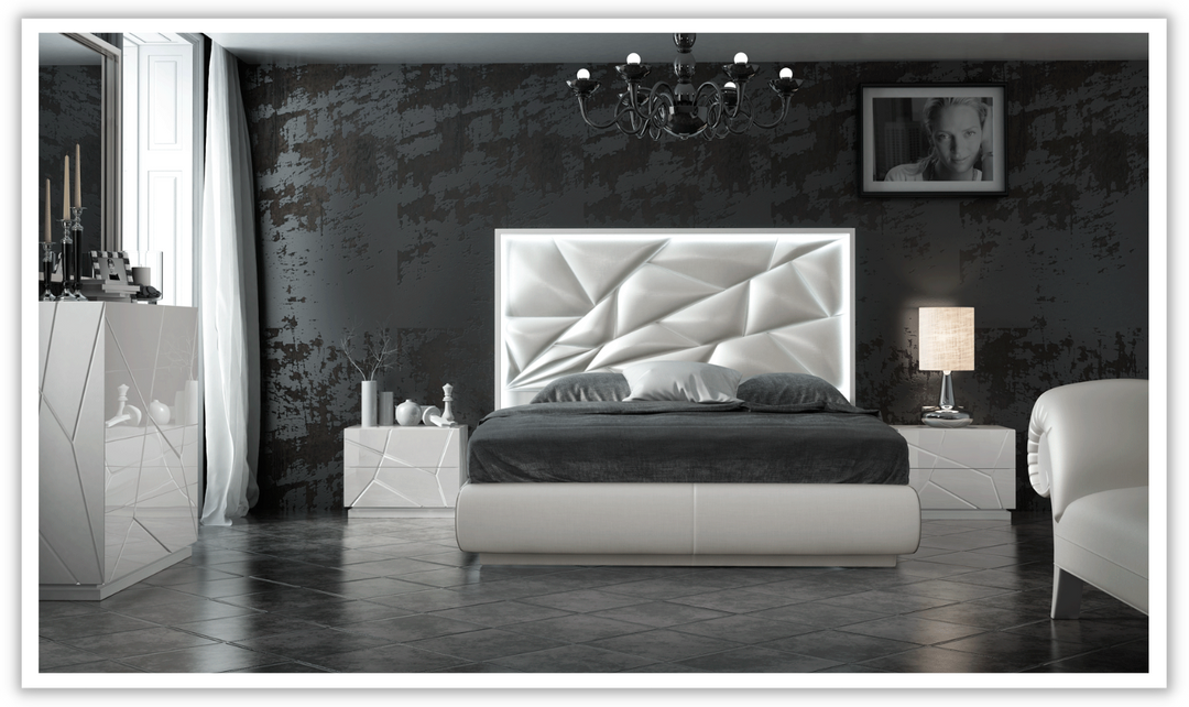 Kiu Faux Leather Upholstered Panel Bed