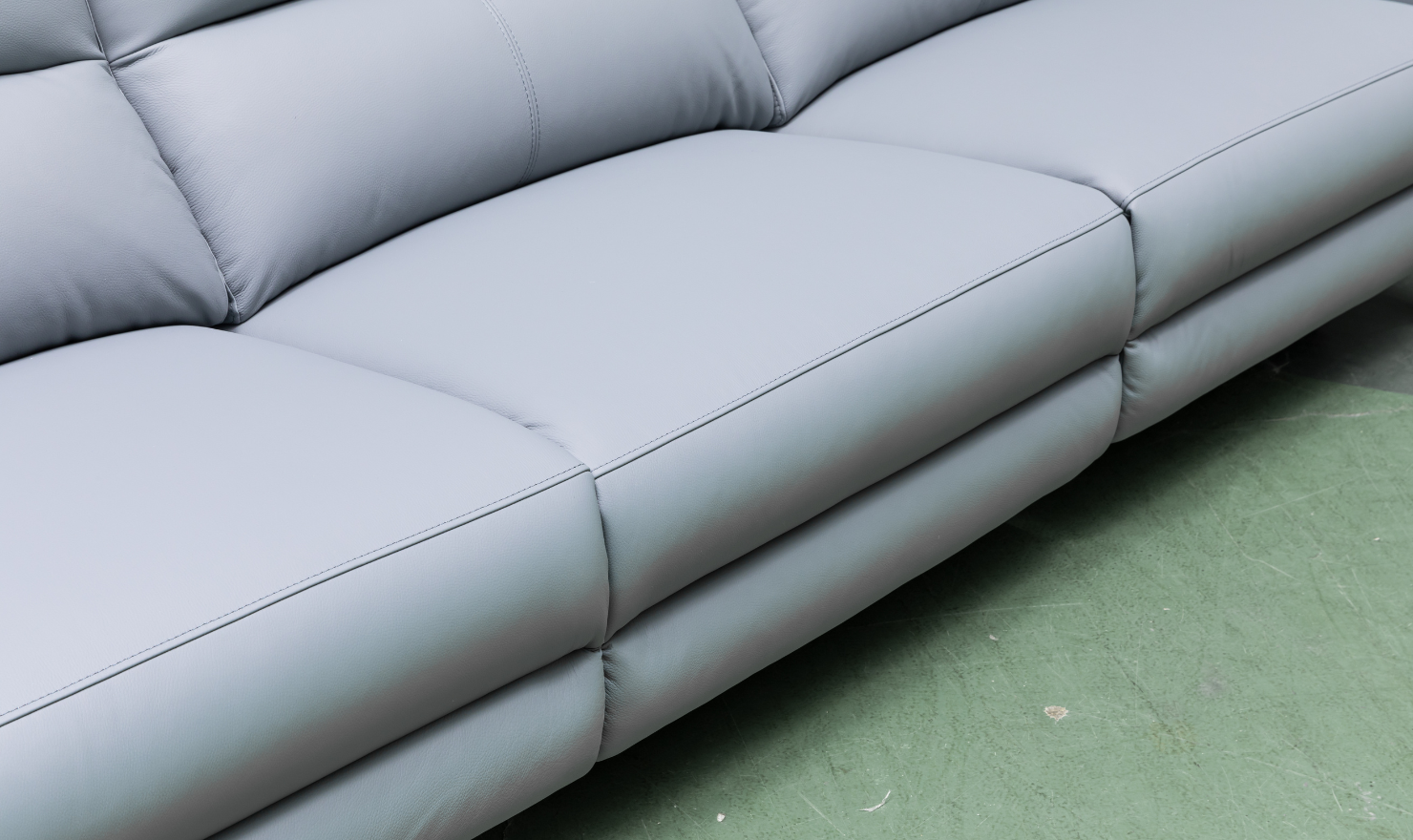 Klaussner Armonia 3 Seater Leather Power Reclining Sofa