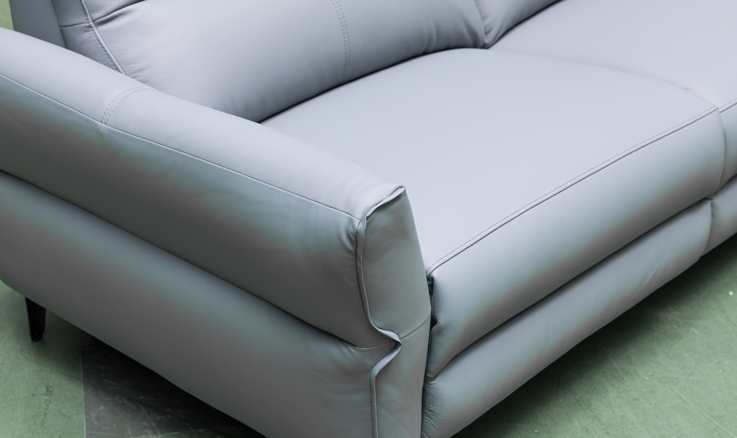 Klaussner Armonia 3 Seater Leather Power Reclining Sofa